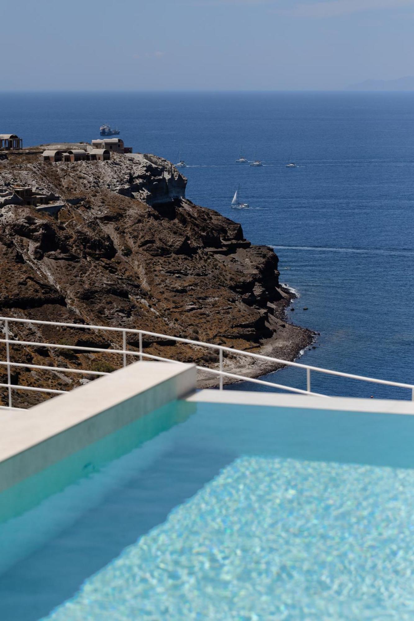 Omna Caldera Suites Akrotiri  Exterior photo