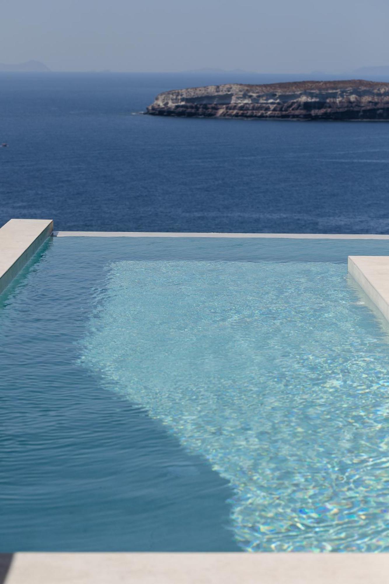 Omna Caldera Suites Akrotiri  Exterior photo